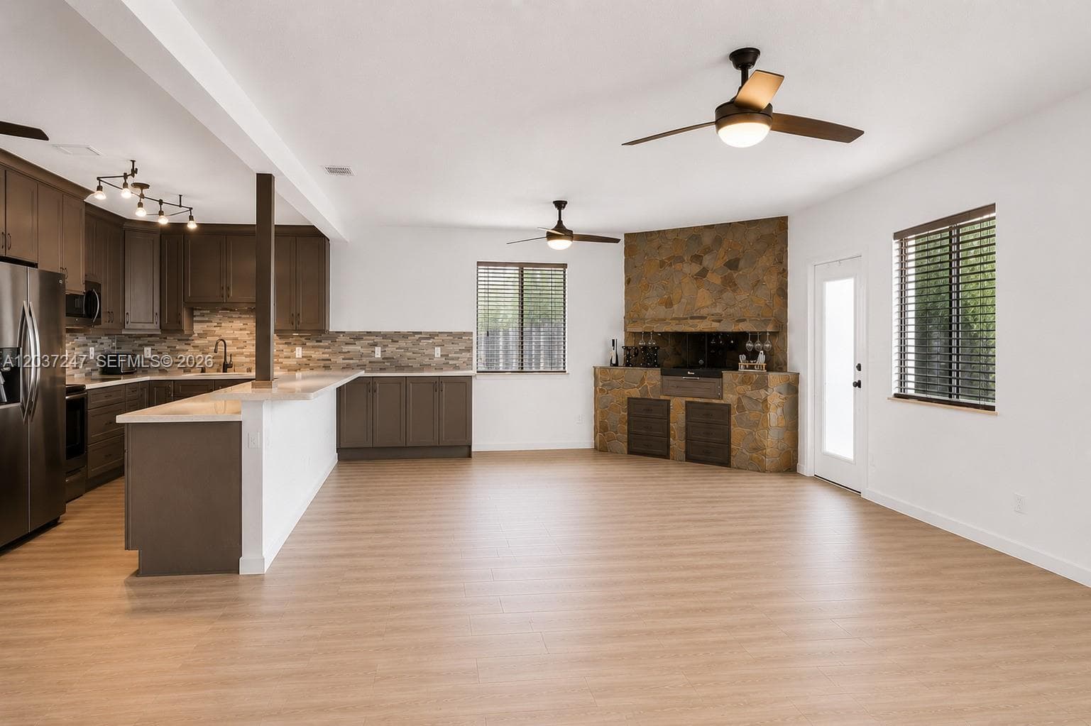316 NW 29th St, Wilton Manors, FL 33311 photo 3