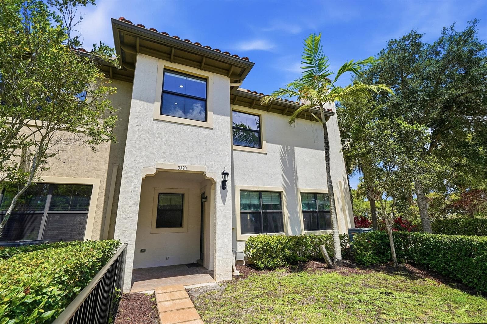 3390 NW 125th Avenue, Sunrise, FL 33323 photo 4