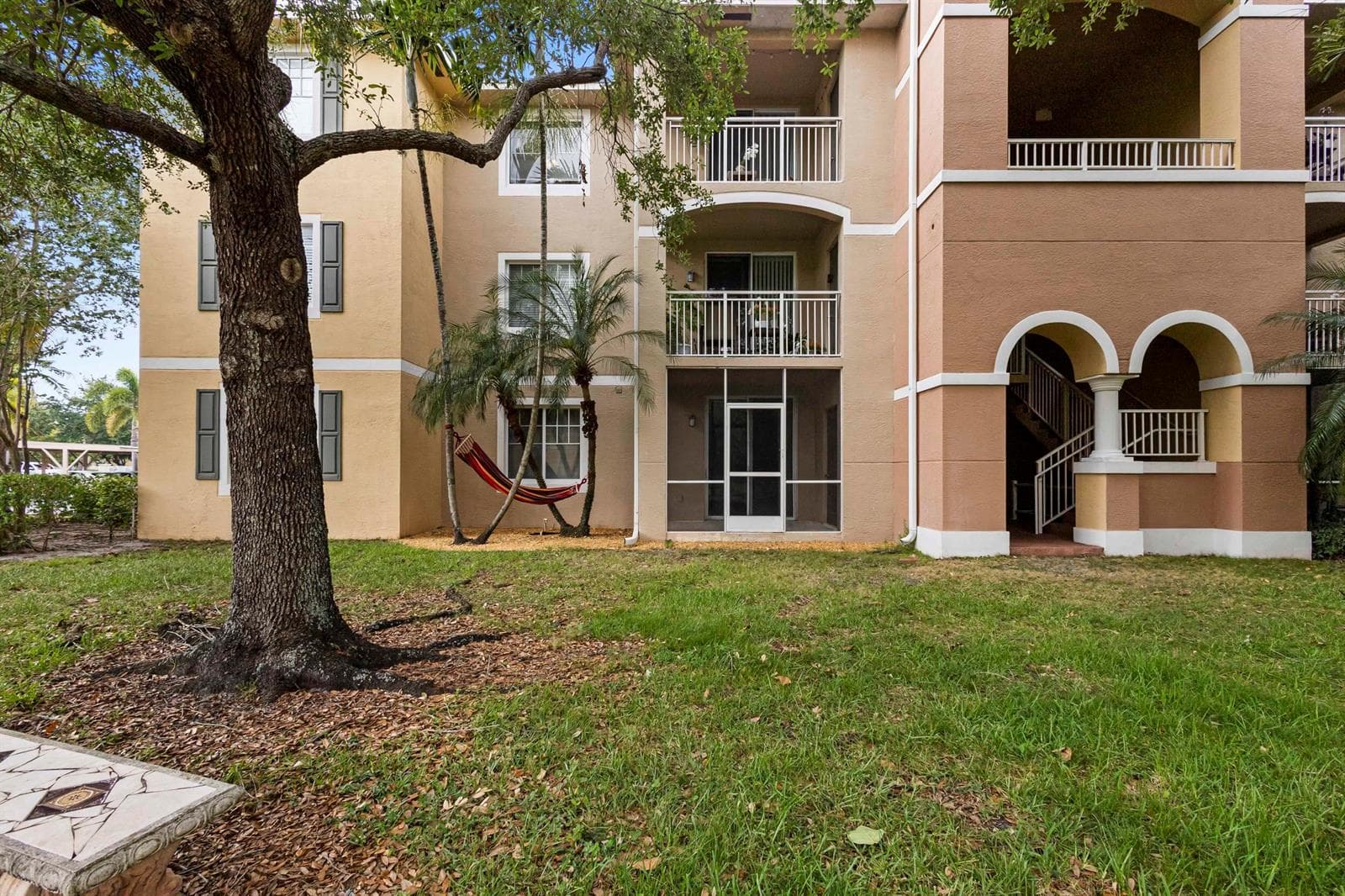 6450 Emerald Dunes Drive # 103, West Palm Beach, FL 33411 photo 2