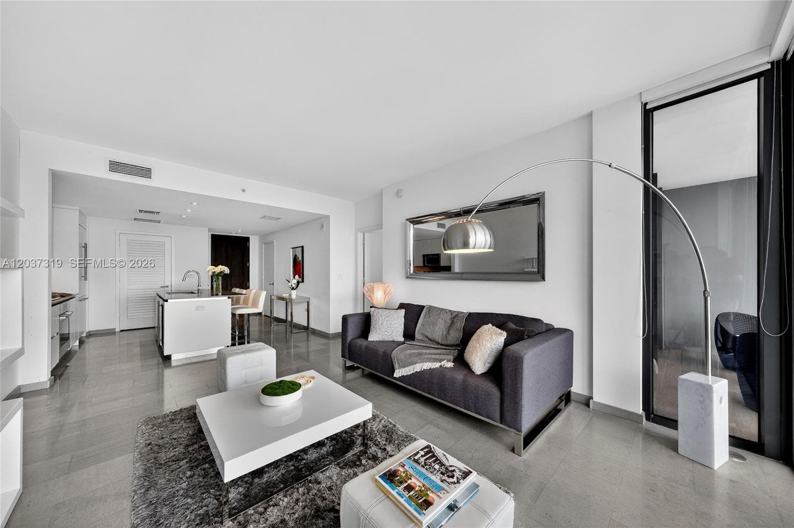 68 SE 6th St # 3506, Miami, FL 33131 photo 5