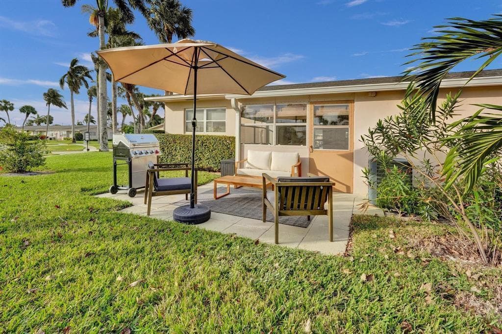 2592 E Dudley Dr Drive E # A, West Palm Beach, FL 33415 photo 2