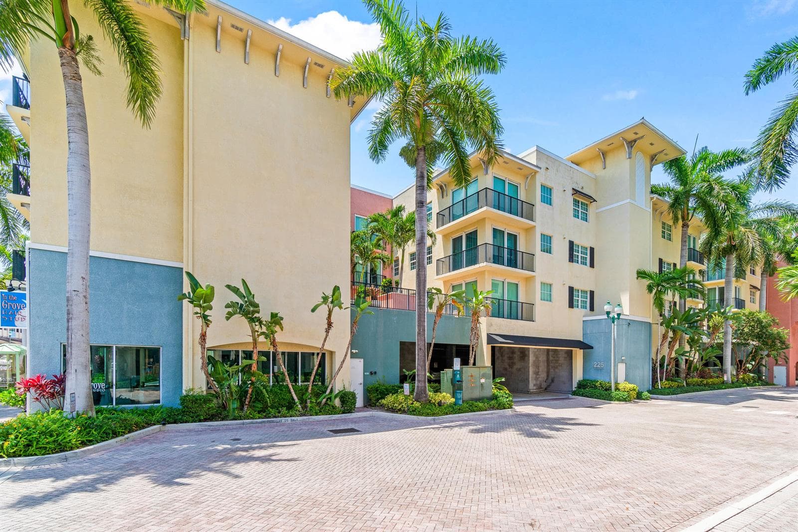 225 NE 1st Street # 207, Delray Beach, FL 33444 photo 2