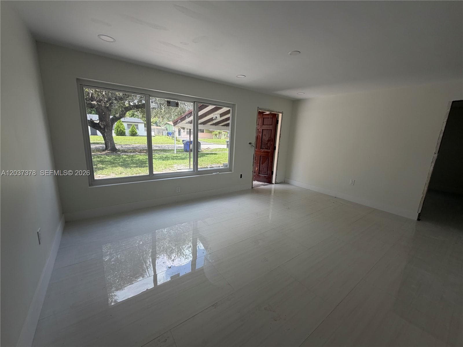 6570 Liberty St, Hollywood, FL 33024 photo 4