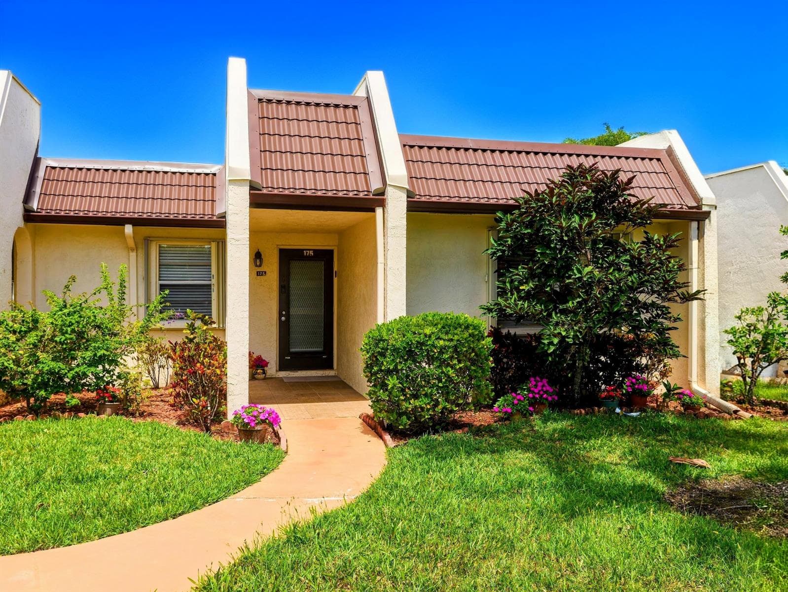 175 Lake Susan Lane, West Palm Beach, FL 33411 photo 4
