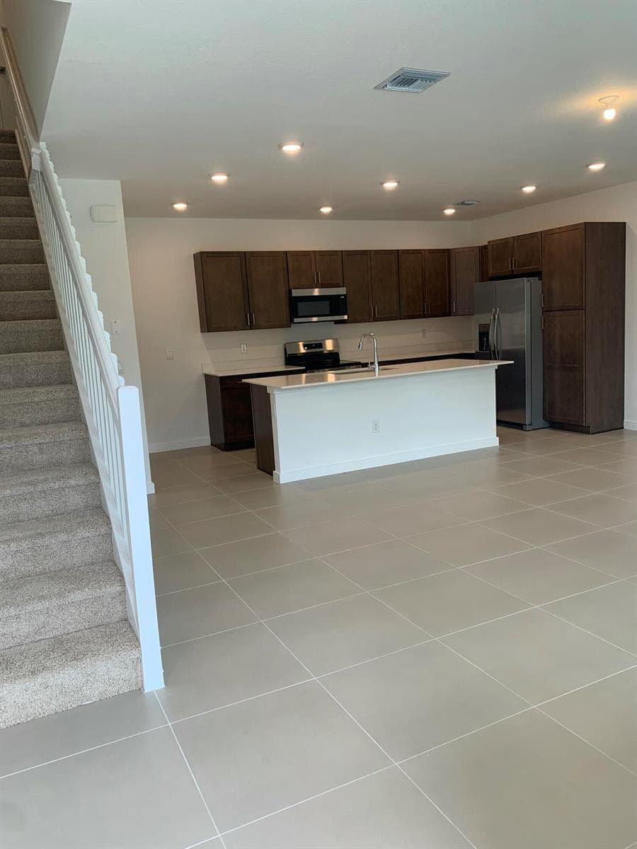747 SE Central Parkway # 42, Stuart, FL 34994 photo 4