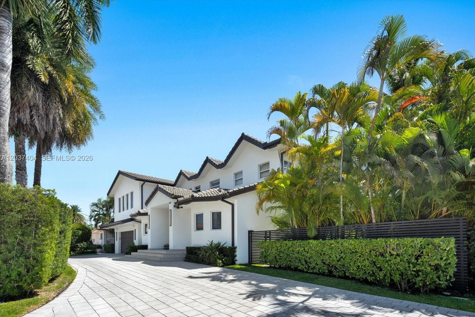 431 Layne Blvd, Hallandale Beach, FL 33009 photo 3