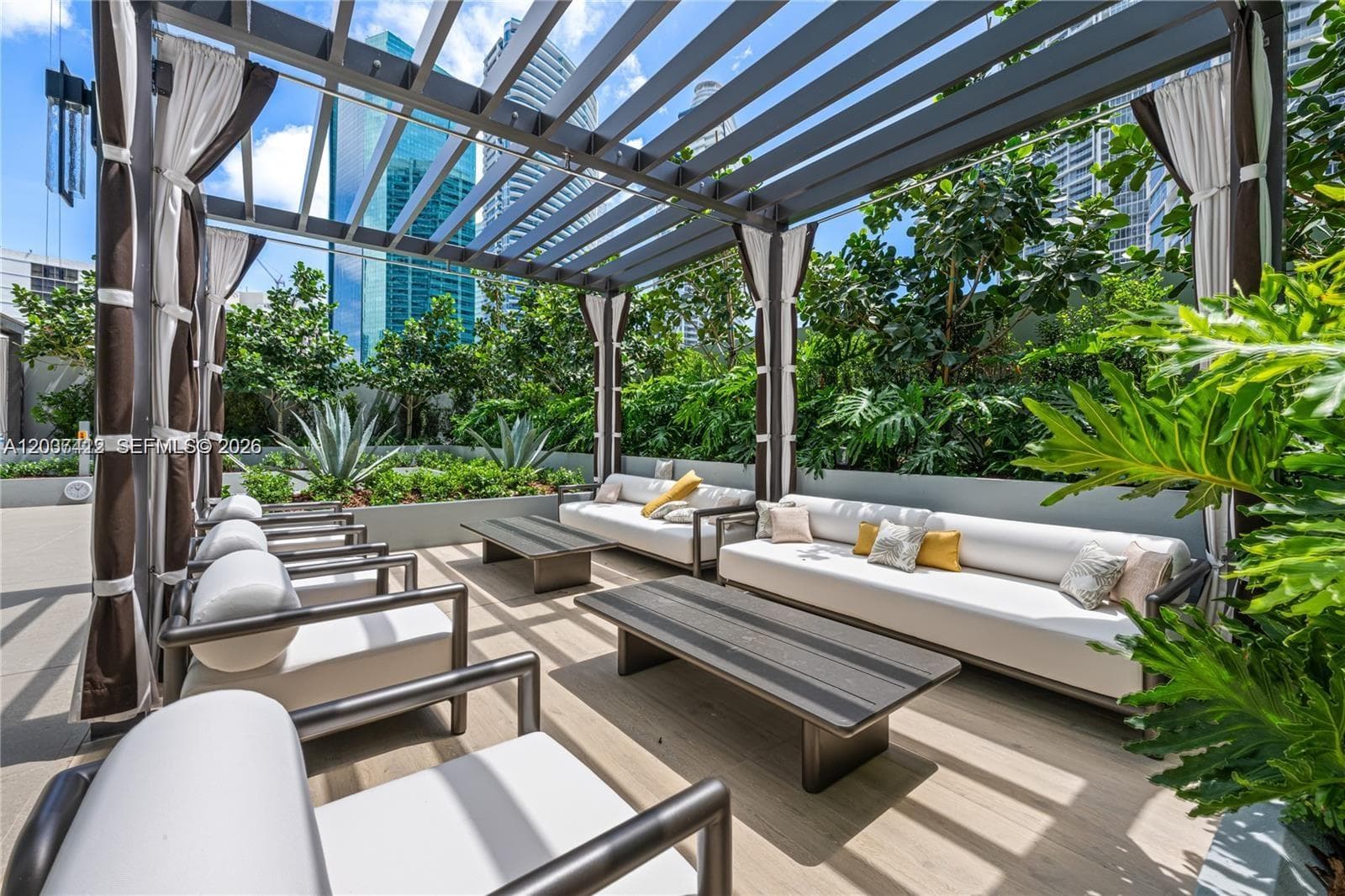 77 SE 5th St # 1705, Miami, FL 33131 photo 3