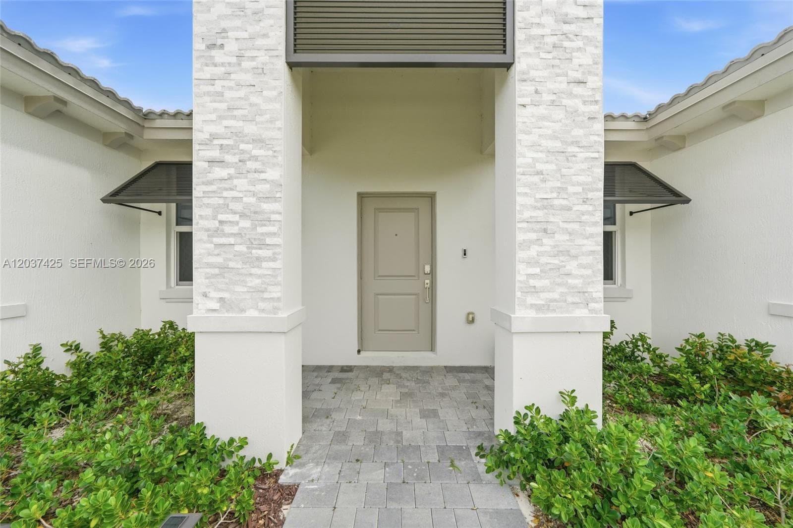 13249 SW 189th Ter, Miami, FL 33177 photo 2