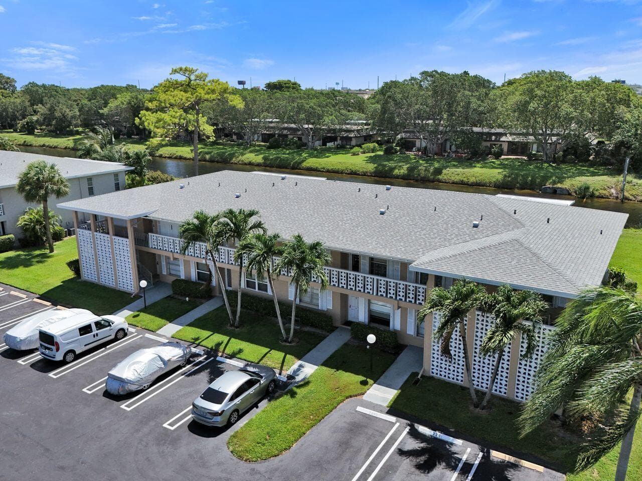 1050 Citrus Way # 203, Delray Beach, FL 33445 photo 4