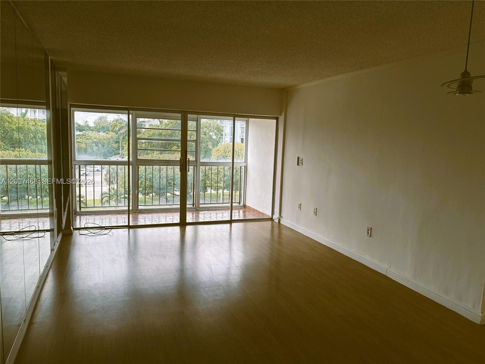 8775 Park Blvd # 406, Miami, FL 33172 photo 2