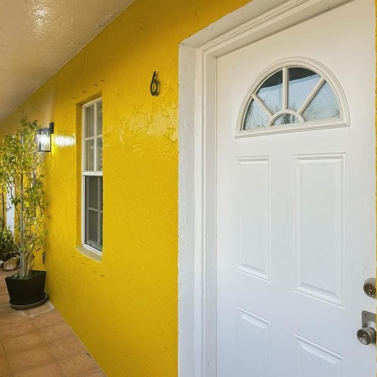 51 NE 24th Street # 6, Wilton Manors, FL 33305 photo 2