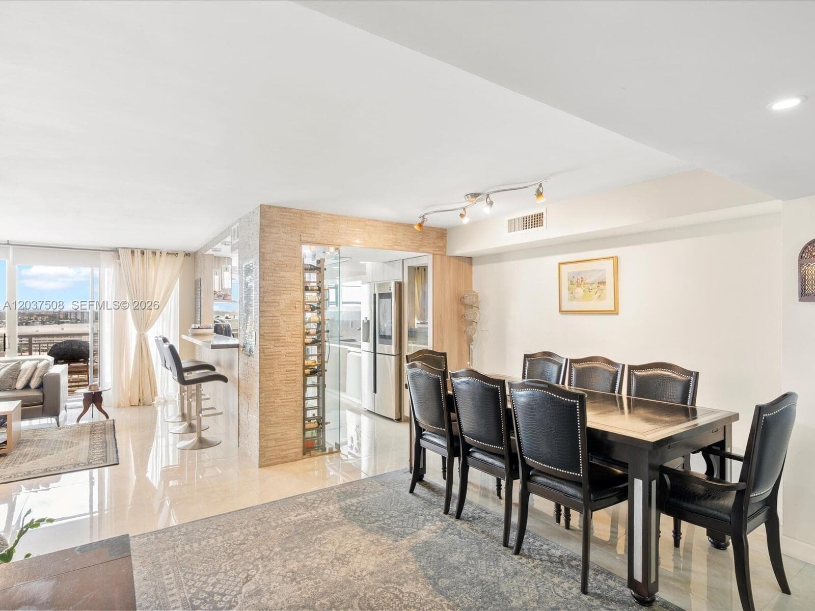 18071 Biscayne Blvd # 1401, Aventura, FL 33160 photo 3