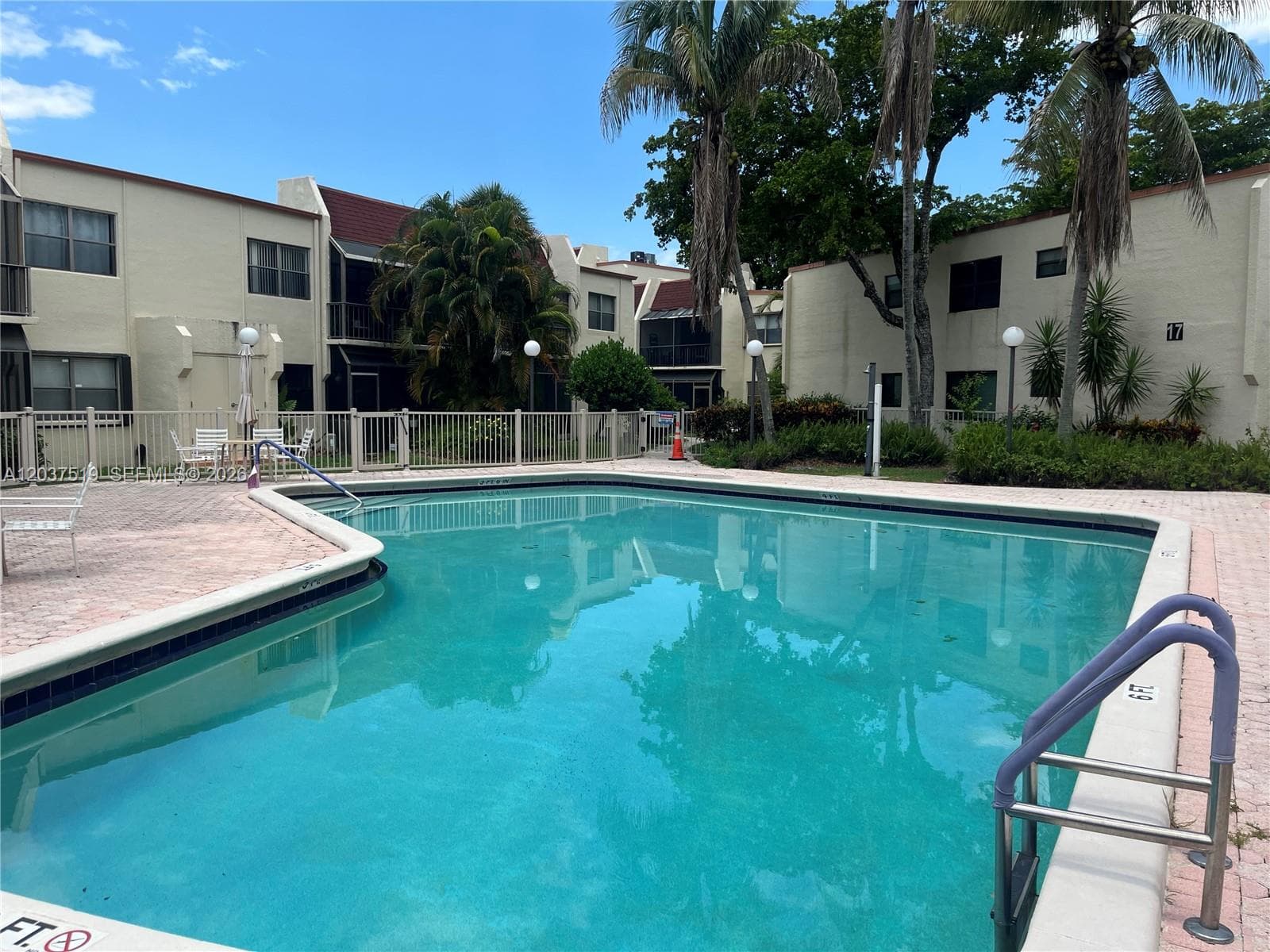 301 N Pine Island Rd # 165, Plantation, FL 33324 photo 2