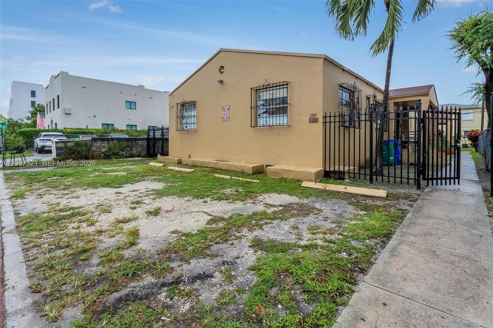 1345 SW 7th ST, Miami, FL 33135 photo 5