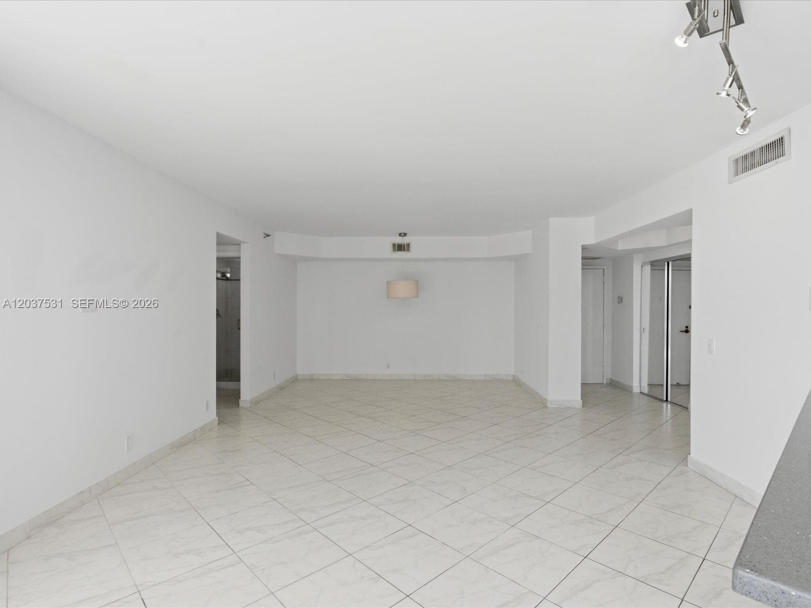 3610 Yacht Club Dr # 702, Aventura, FL 33180 photo 5