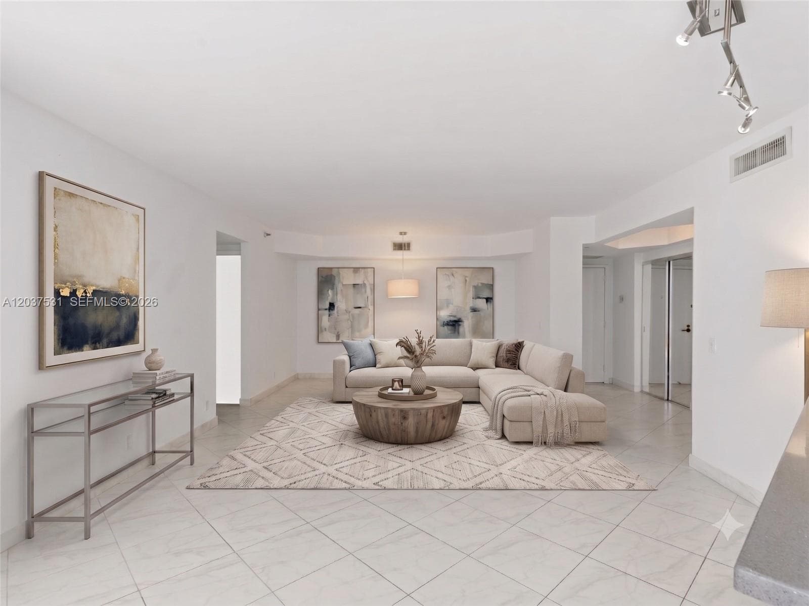 3610 Yacht Club Dr # 702, Aventura, FL 33180 photo 4
