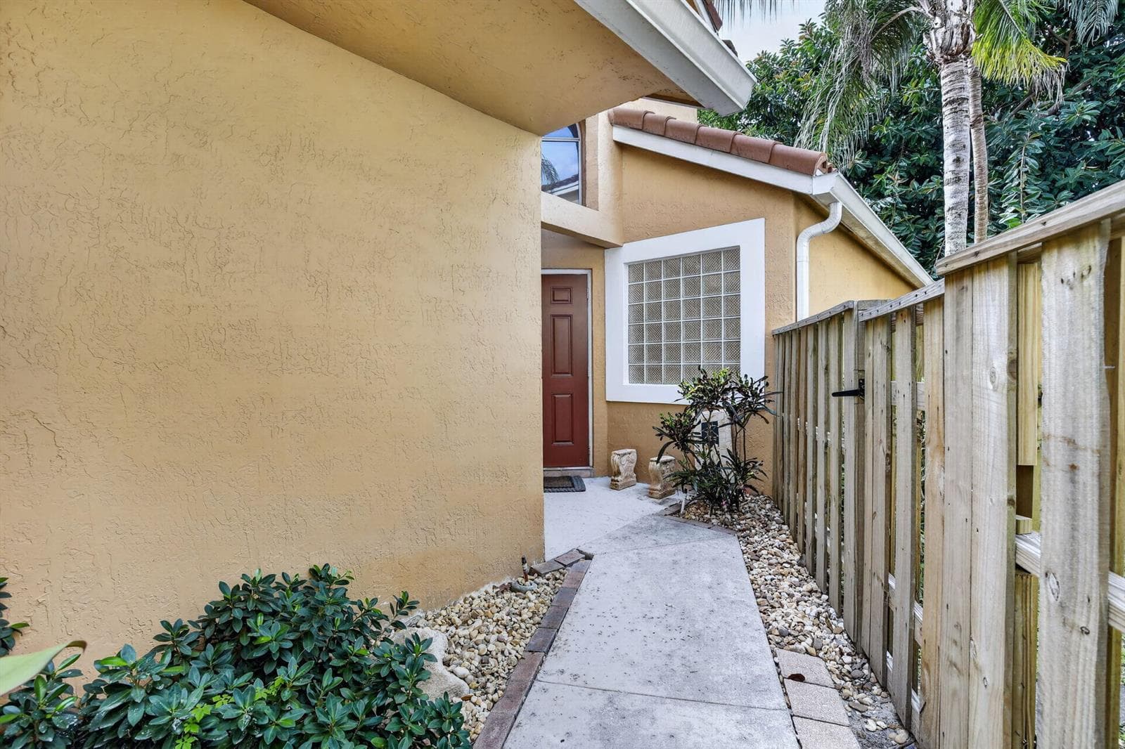 10124 NW 4th Street, Plantation, FL 33324 photo 5