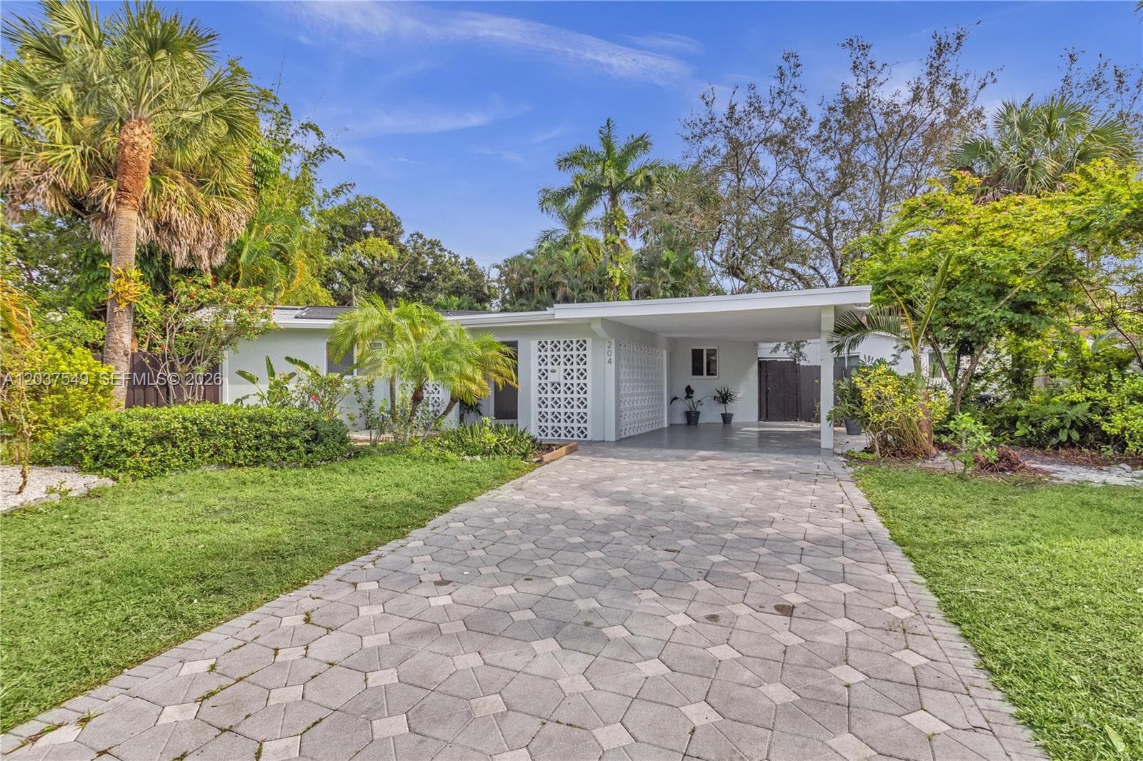 204 SW 19th Ave # 0, Fort Lauderdale, FL 33312 photo 2