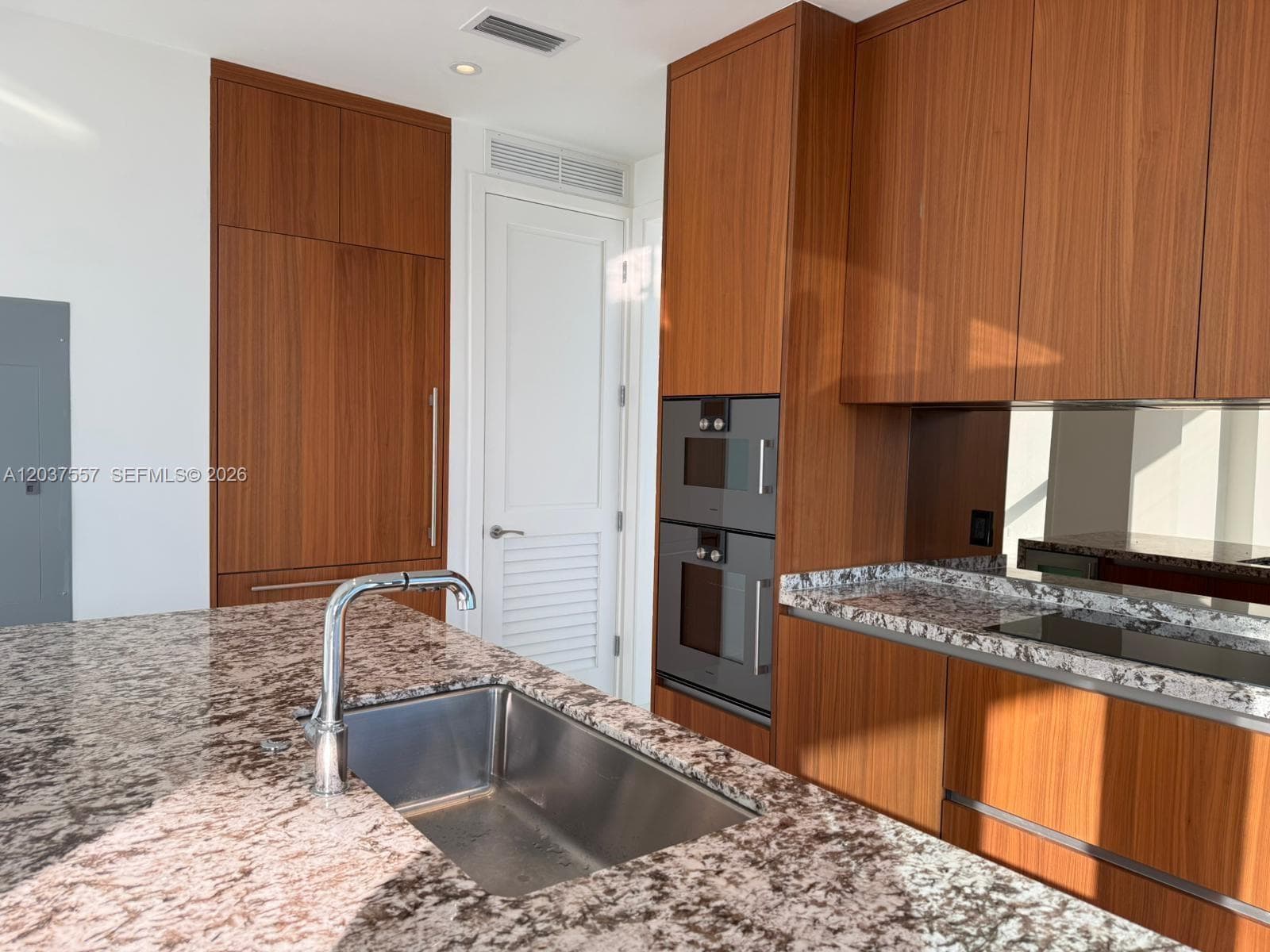 175 SE 25th Rd # 903, Miami, FL 33129 photo 2