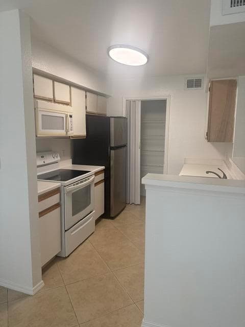 2647 NW 33rd Street # 2305, Oakland Park, FL 33309 photo 5