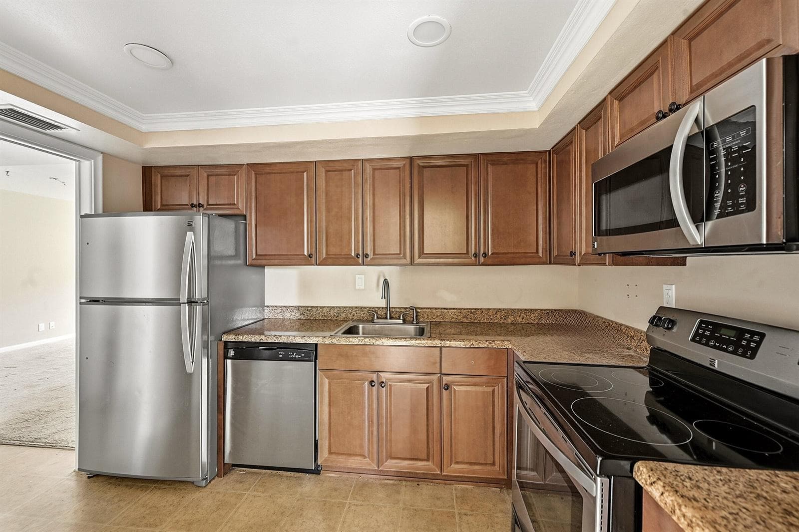 5570 Tamberlane Circle # 229, Palm Beach Gardens, FL 33418 photo 3
