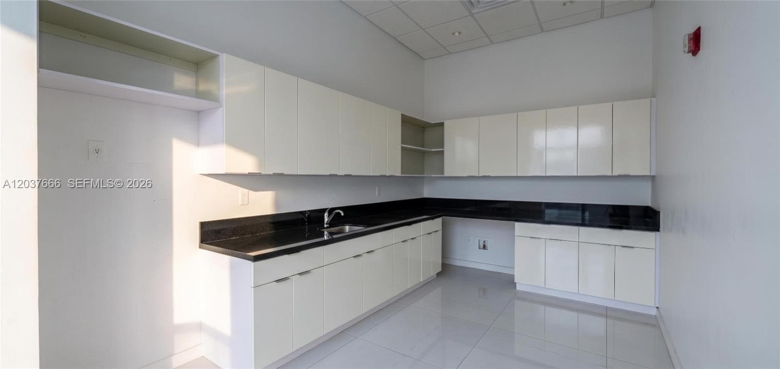 1200 Brickell Ave # 200A, Miami, FL 33131 photo 2