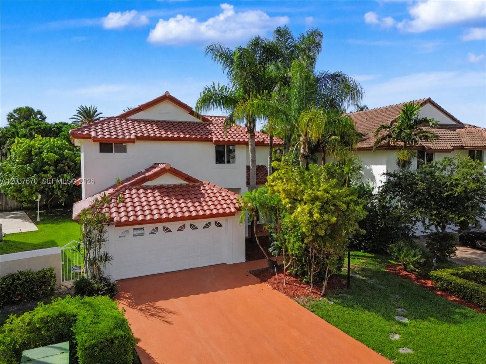 4725 NW 104th Ave, Doral, FL 33178 photo 2