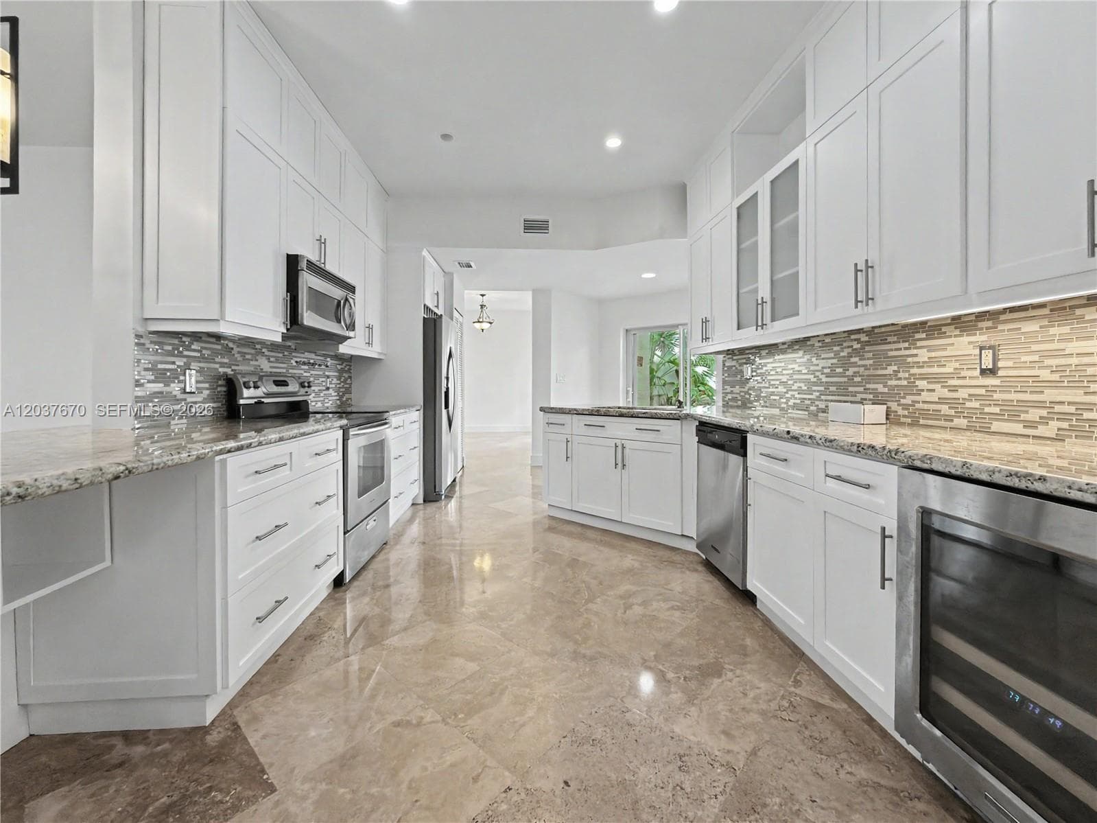 4725 NW 104th Ave, Doral, FL 33178 photo 5