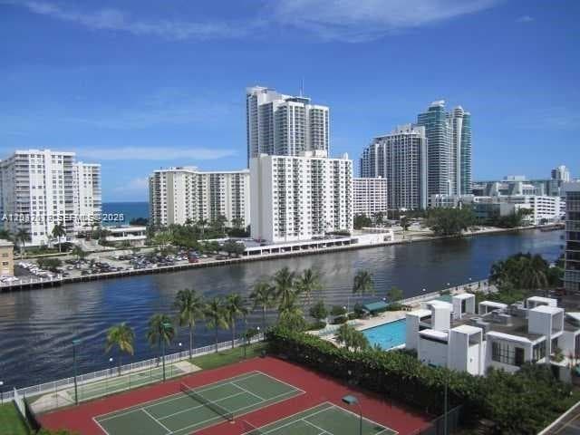 800 Parkview Dr # 1018, Hallandale Beach, FL 33009 photo 4