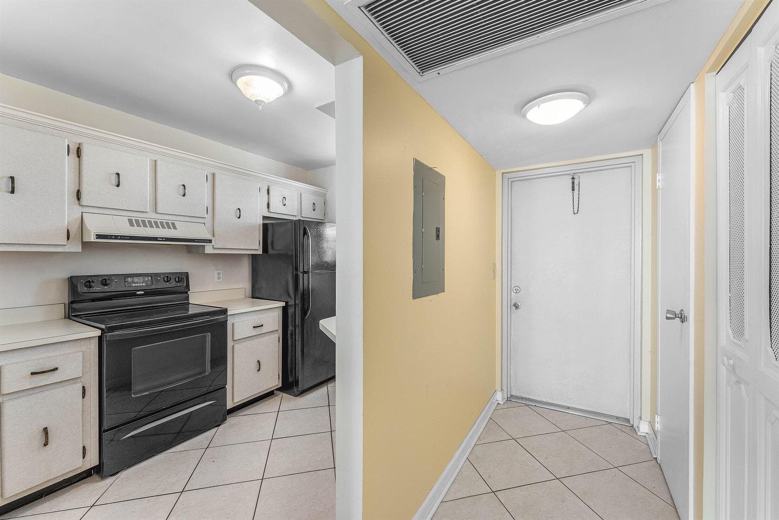 3545 S Ocean Boulevard # 405, South Palm Beach, FL 33480 photo 2