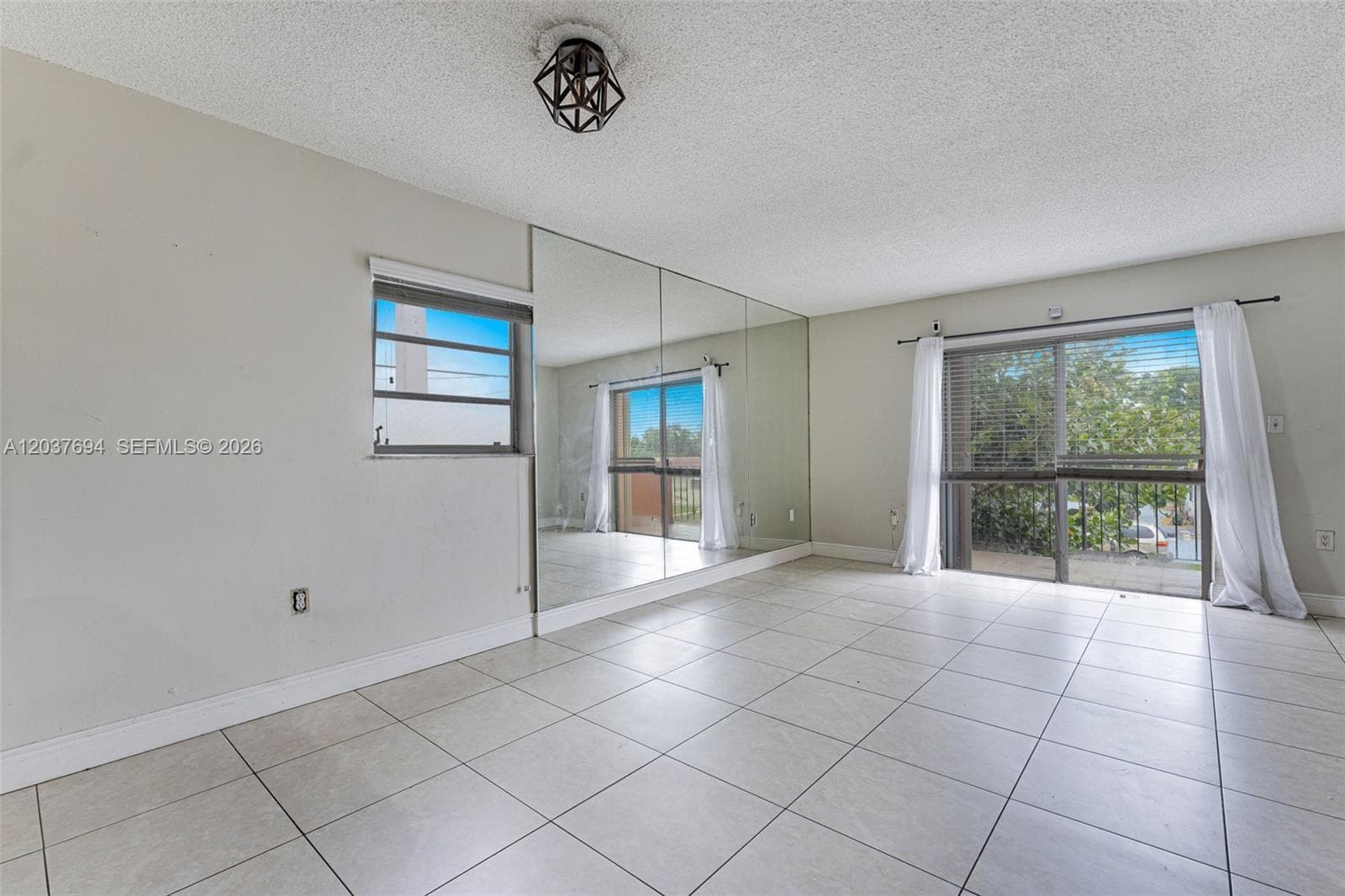 1100 W 35th St # 23, Hialeah, FL 33012 photo 4