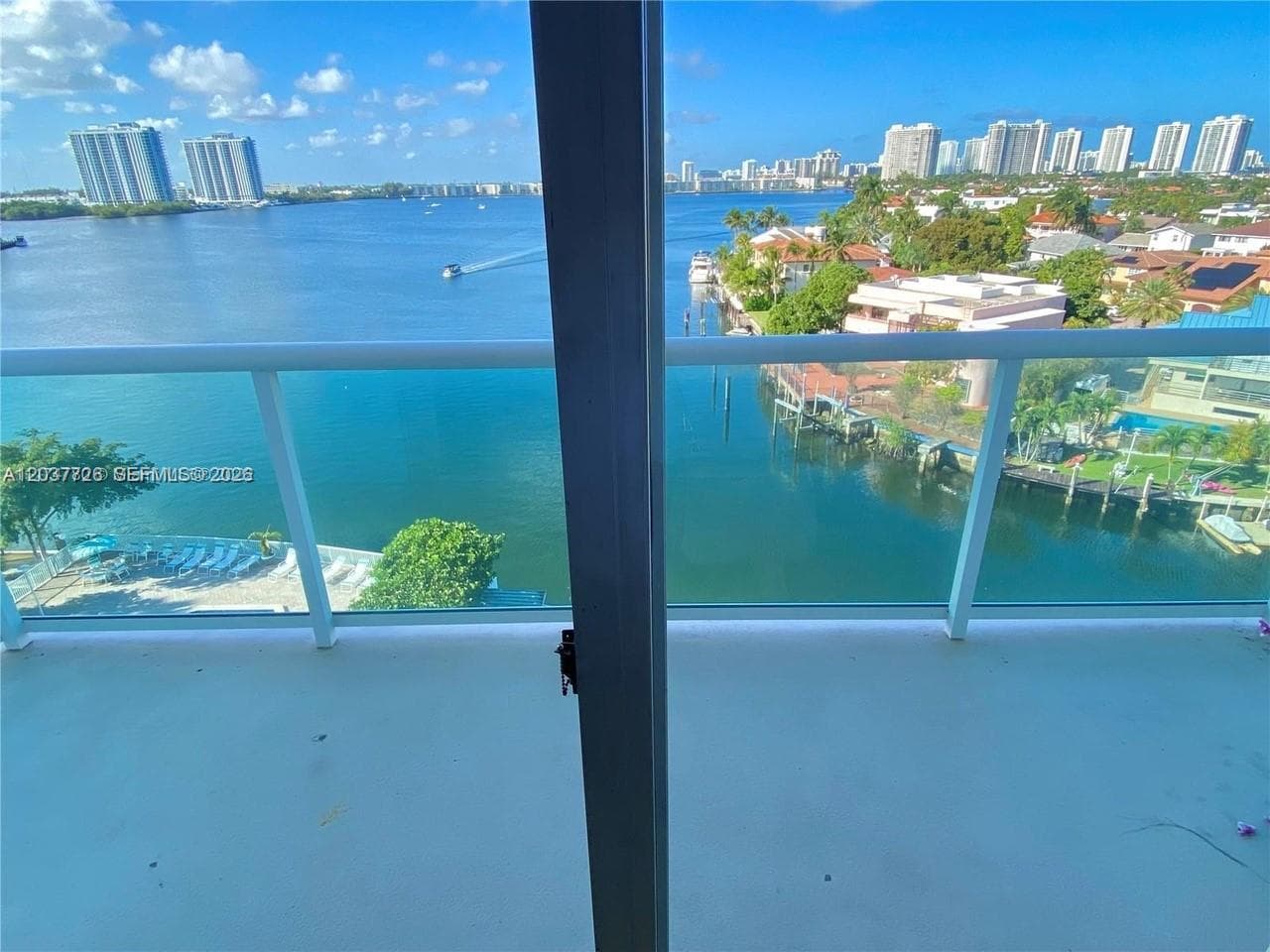 2841 NE 163rd St # 803, North Miami Beach, FL 33160 photo 2
