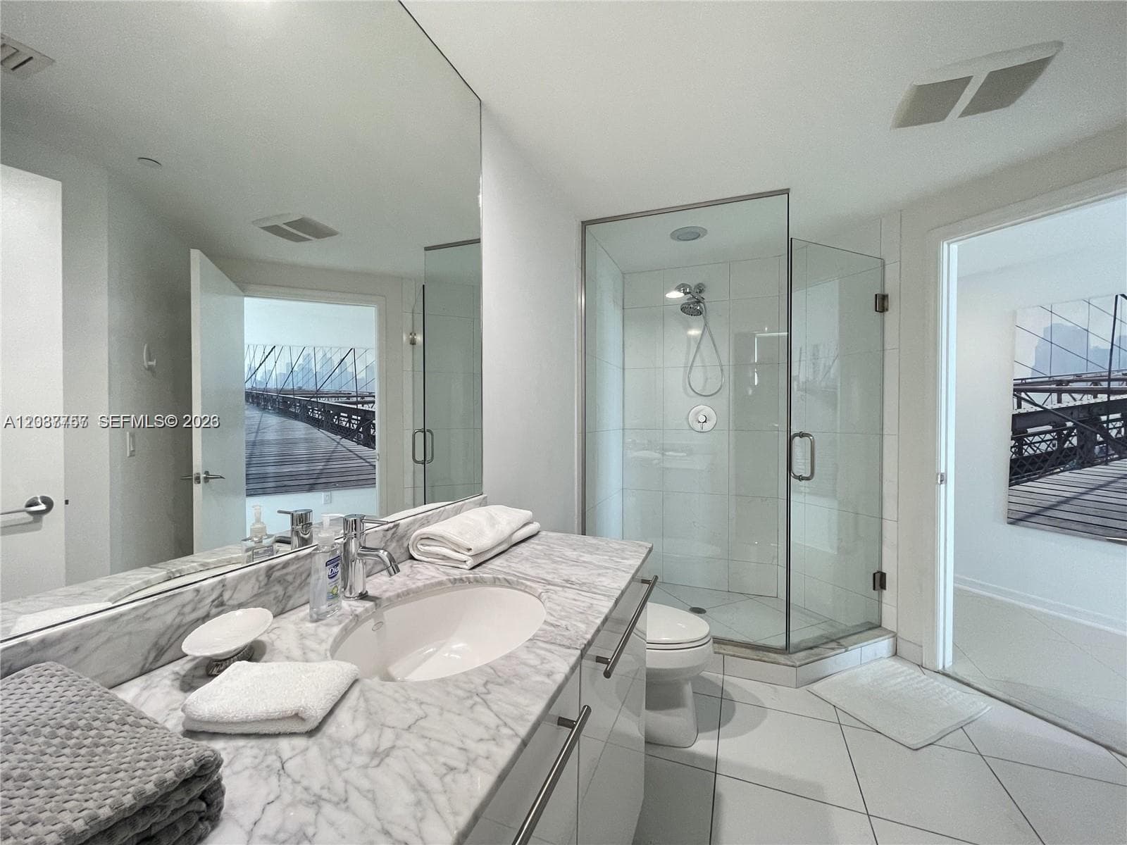 500 Brickell Ave # 2102, Miami, FL 33131 photo 4