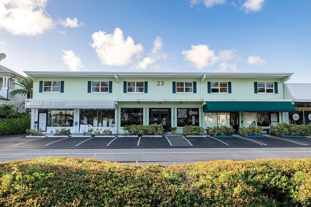 23 Royal Palm Pt # B, Vero Beach, FL 32960 photo 4