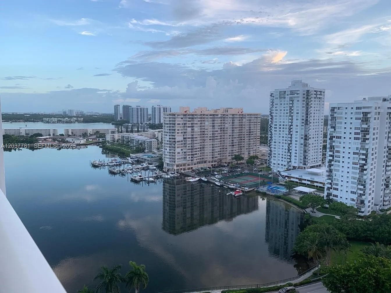 2801 NE 183rd St # 2107W, Aventura, FL 33160 photo 3