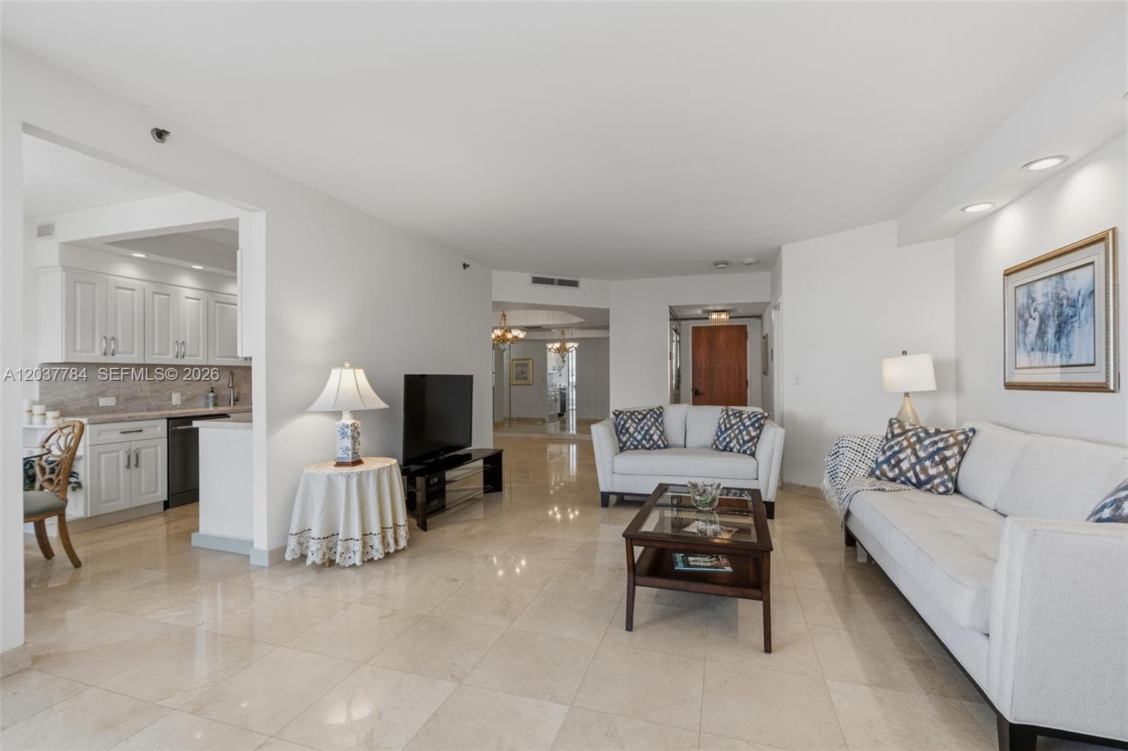 20191 E Country Club Dr # 803, Aventura, FL 33180 photo 3