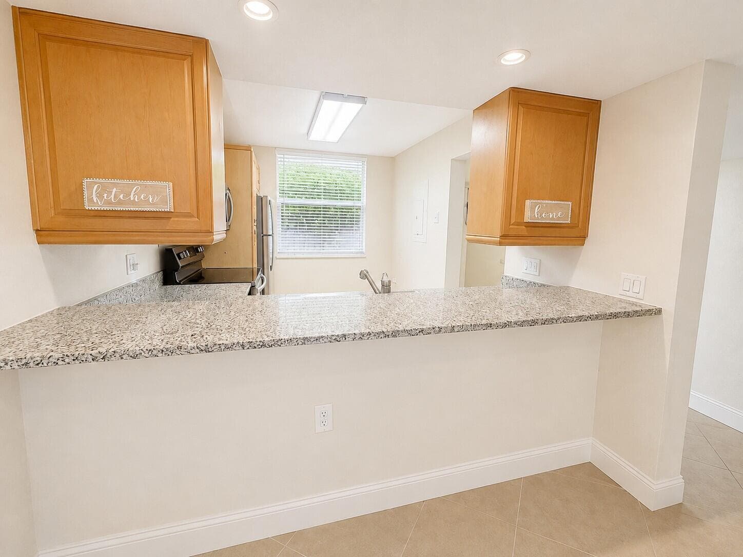 3516 Whitehall Drive # 105, West Palm Beach, FL 33401 photo 4