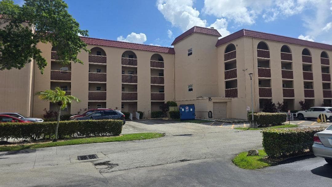3251 Holiday Springs Boulevard # 302, Margate, FL 33063 photo 3