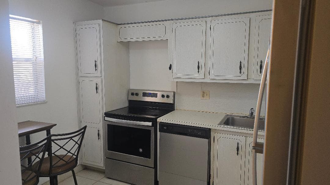 3251 Holiday Springs Boulevard # 302, Margate, FL 33063 photo 4