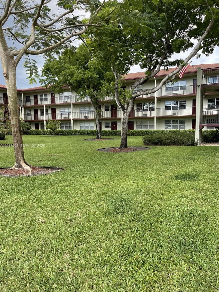151 SW 135th Ter # 108T, Pembroke Pines, FL 33027 photo 2