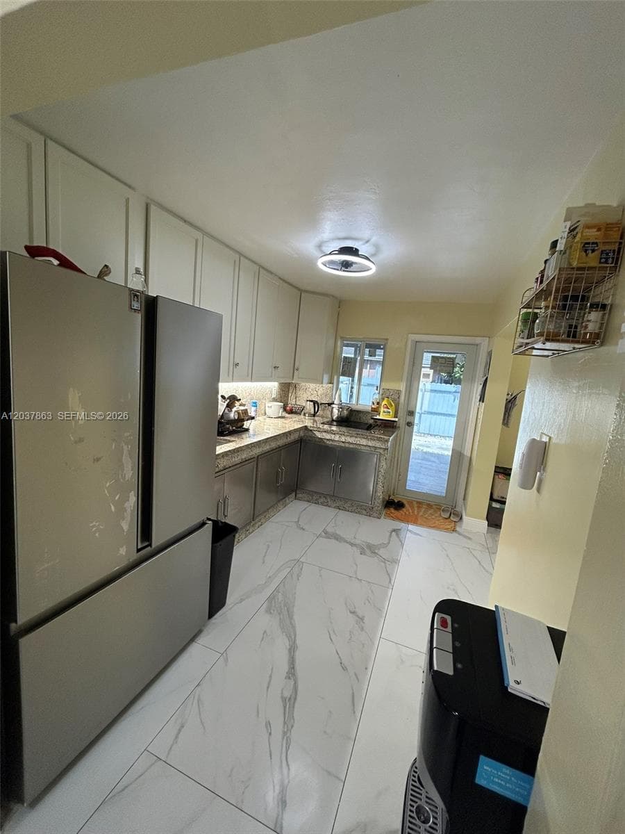 5157 NE 5th Ave # 1, Oakland Park, FL 33334 photo 4