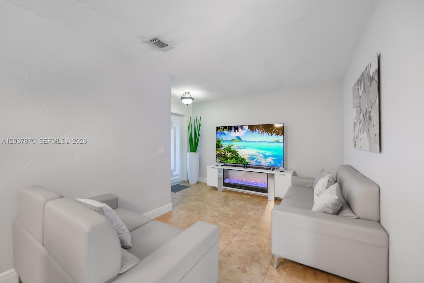 15216 SW 112th Pl, Miami, FL 33157 photo 2