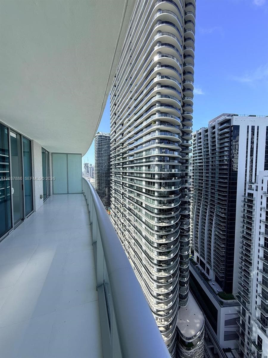 1100 S MIAMI AVE # 3811, Miami, FL 33130 photo 4