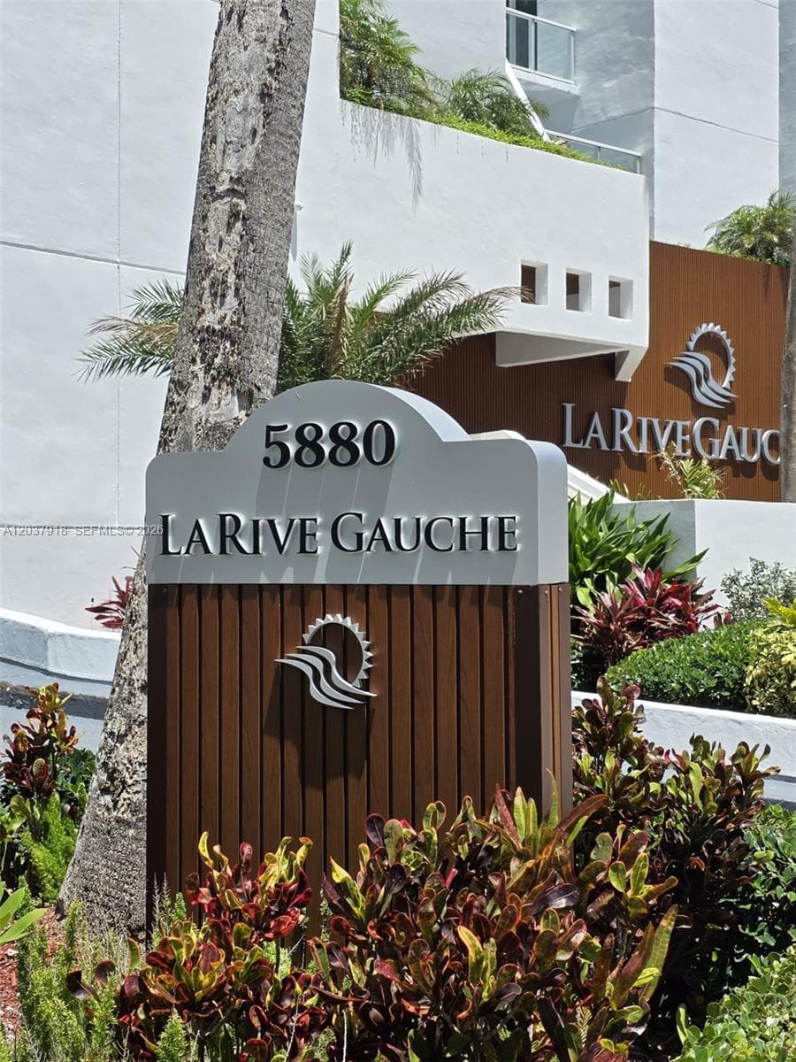 5880 Collins Ave # 302, Miami Beach, FL 33140 photo 2
