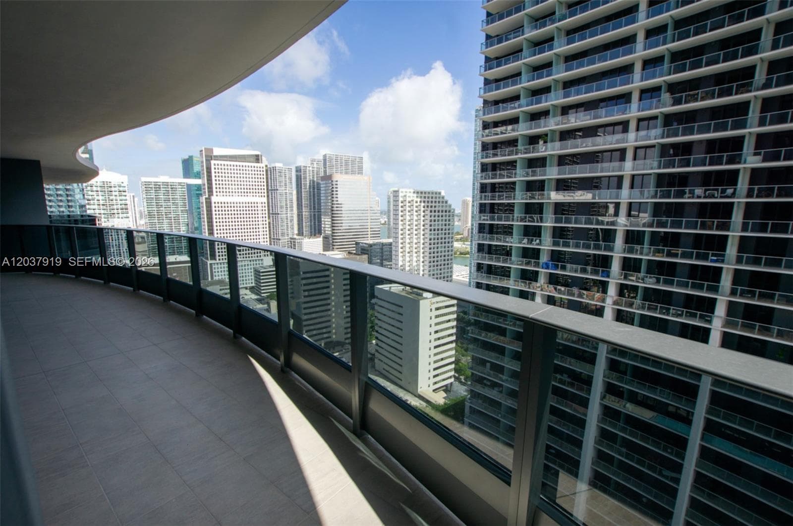 1000 Brickell Plaza # 2809, Miami, FL 33131 photo 2