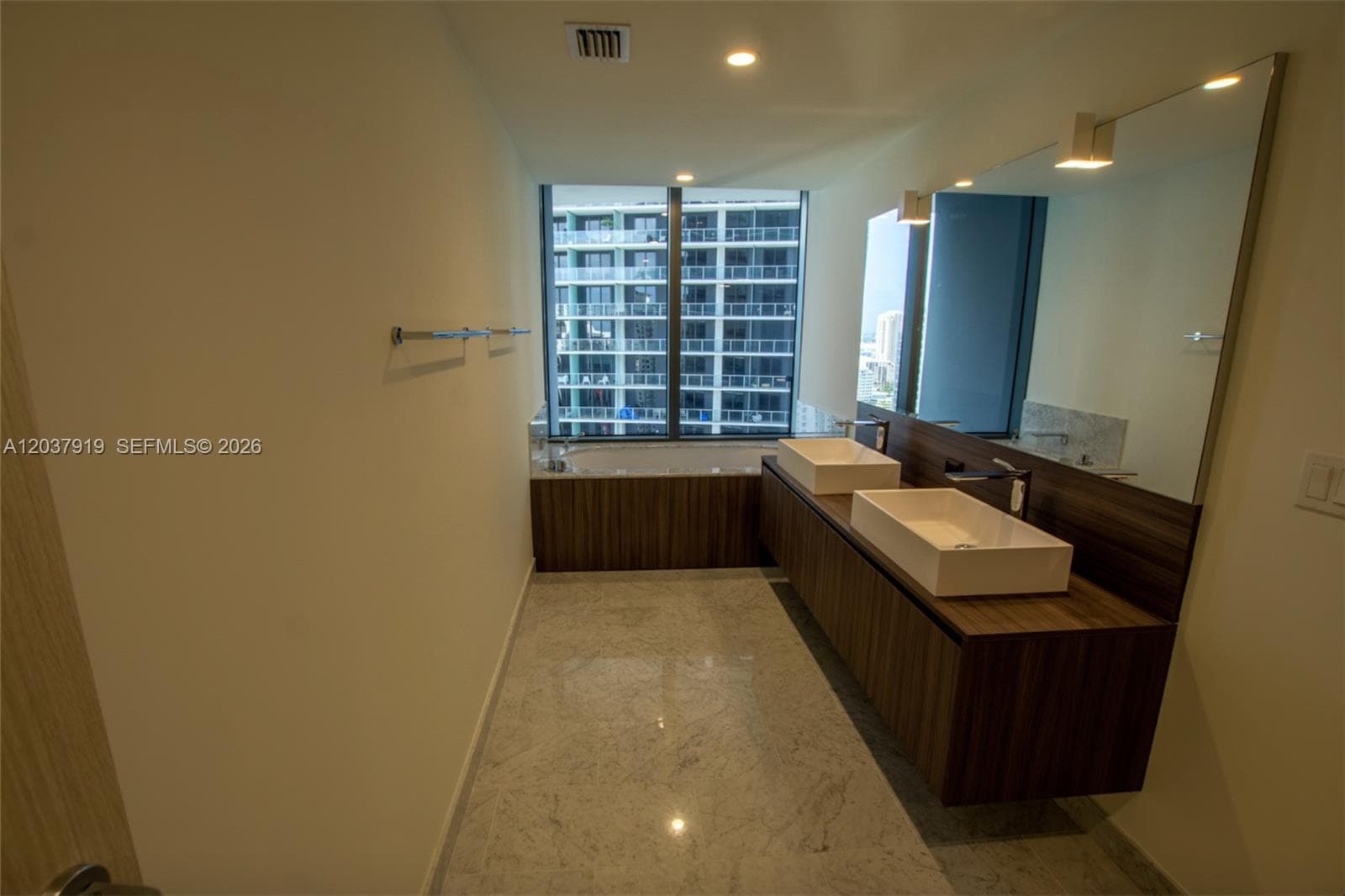1000 Brickell Plaza # 2809, Miami, FL 33131 photo 5