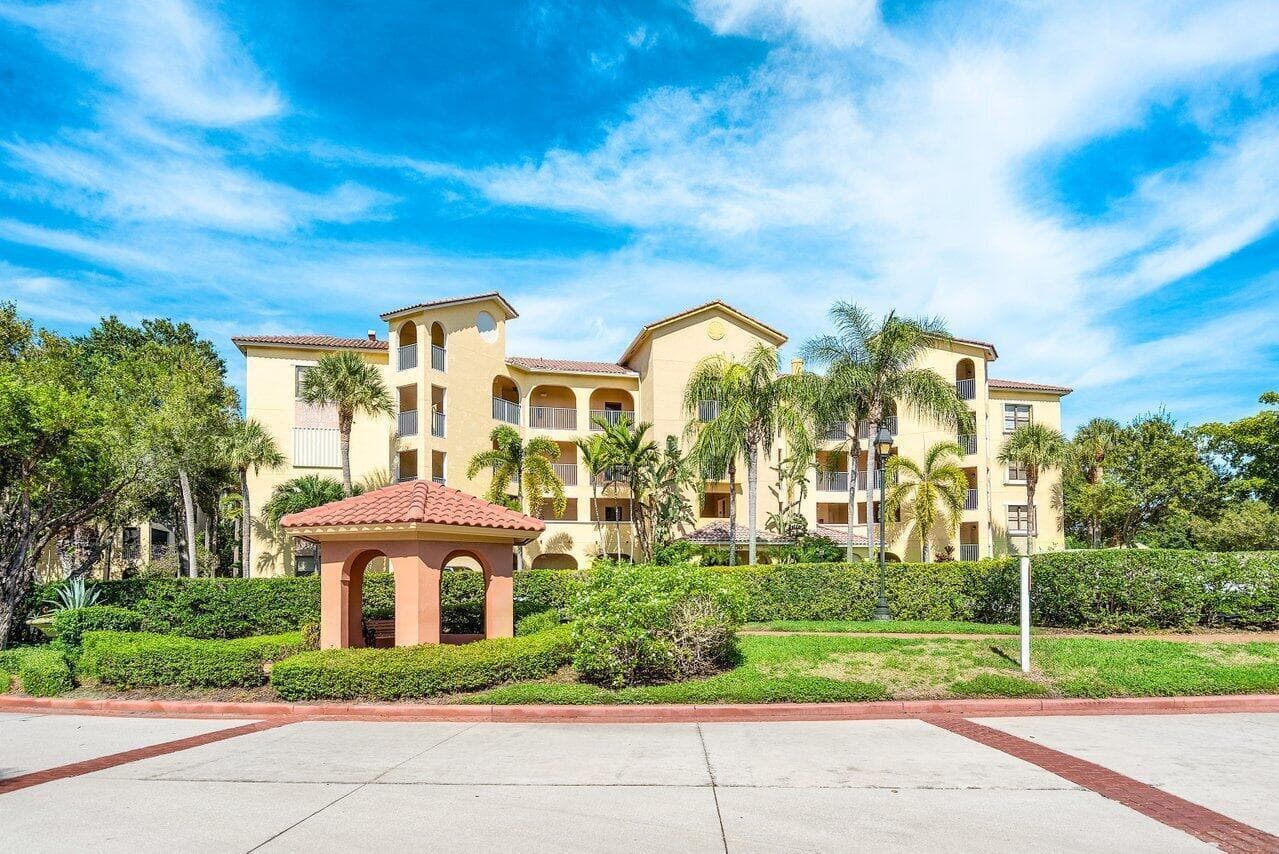 300 Uno Lago Drive # 304, Juno Beach, FL 33408 photo 5