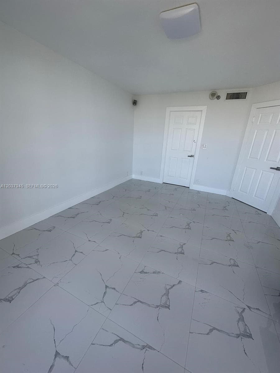 3530 Mystic Pointe Dr # 3208, Aventura, FL 33180 photo 2