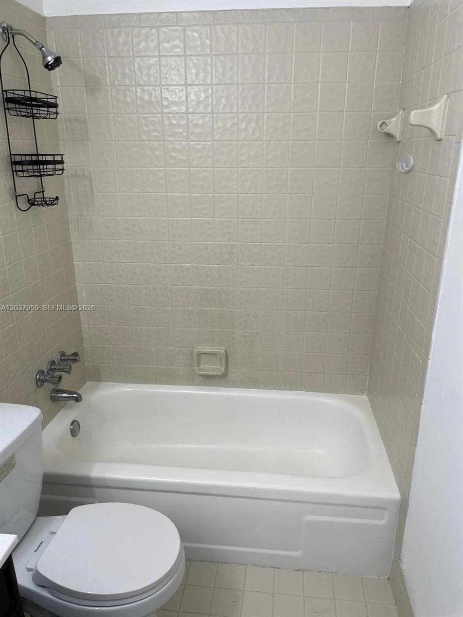2060 SW 90th Ave # A-18, Davie, FL 33324 photo 5