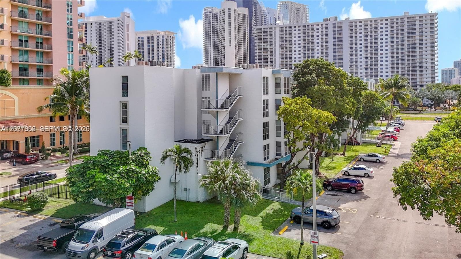 17560 Atlantic Blvd # 501, Sunny Isles Beach, FL 33160 photo 2